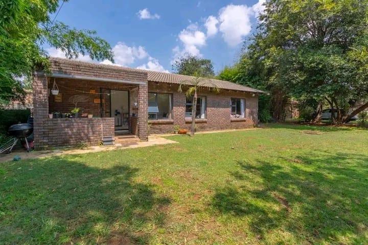 6 Bedroom Property for Sale in Kempton Park Gauteng