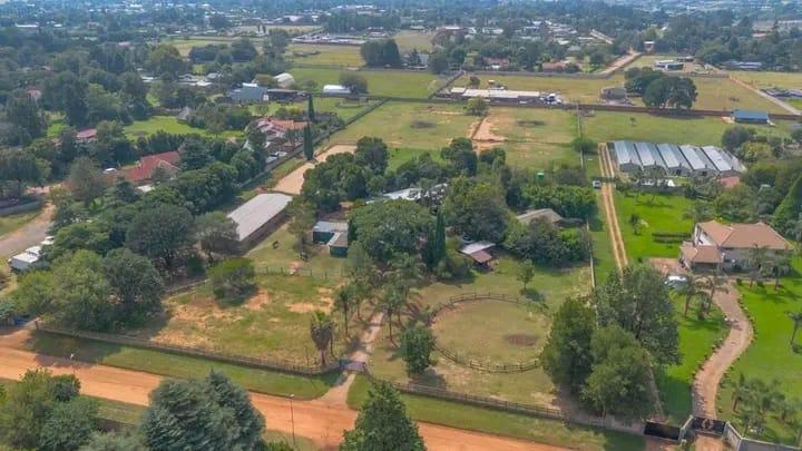 6 Bedroom Property for Sale in Kempton Park Gauteng