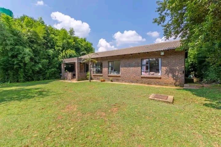 6 Bedroom Property for Sale in Kempton Park Gauteng