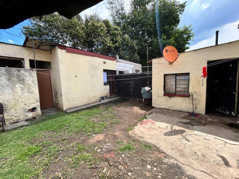 4 Bedroom Property for Sale in Geduld Gauteng