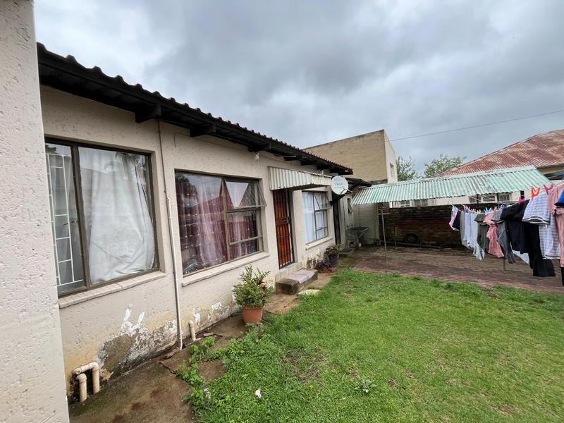 5 Bedroom Property for Sale in Orange Grove Gauteng