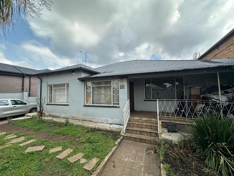 7 Bedroom Property for Sale in Orange Grove Gauteng