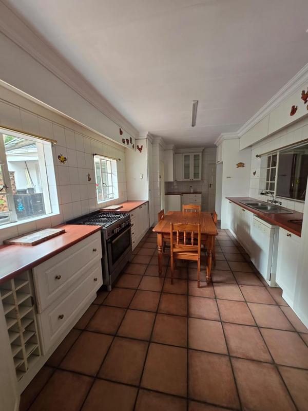 6 Bedroom Property for Sale in Clayville East Gauteng