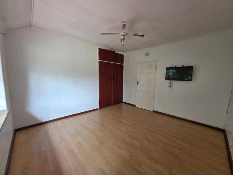 6 Bedroom Property for Sale in Clayville East Gauteng