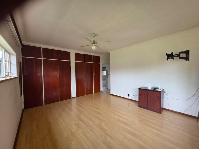 6 Bedroom Property for Sale in Clayville East Gauteng