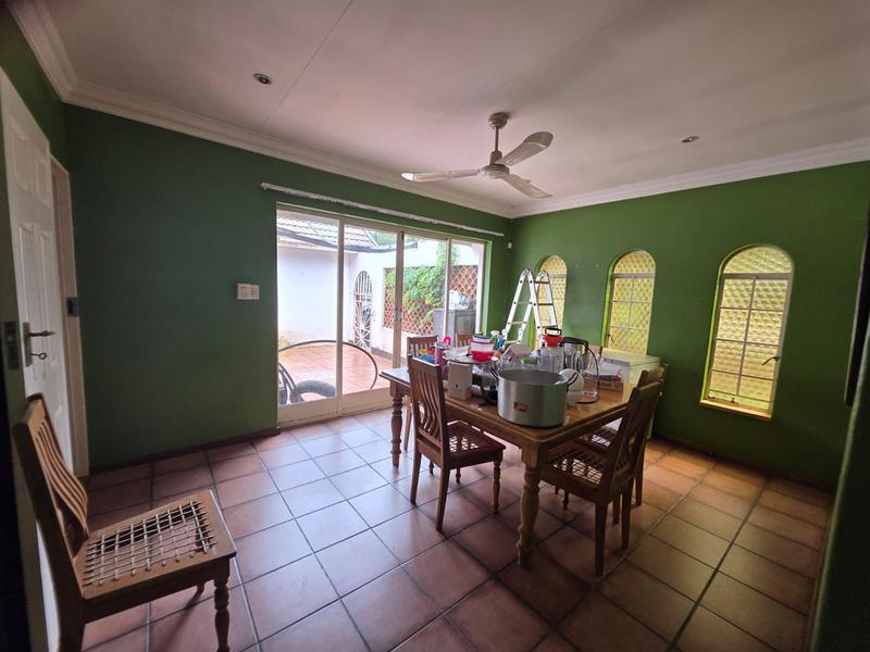 6 Bedroom Property for Sale in Clayville East Gauteng