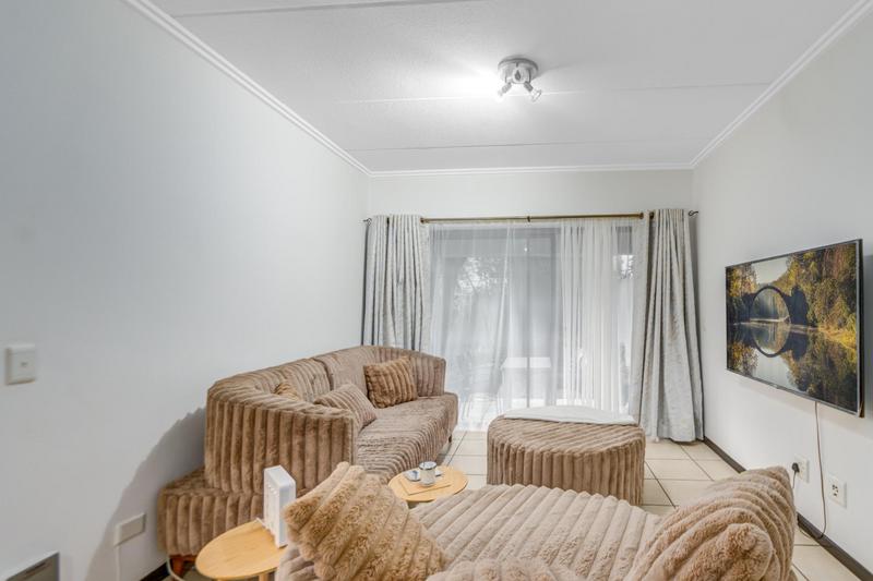 1 Bedroom Property for Sale in Bryanston Gauteng