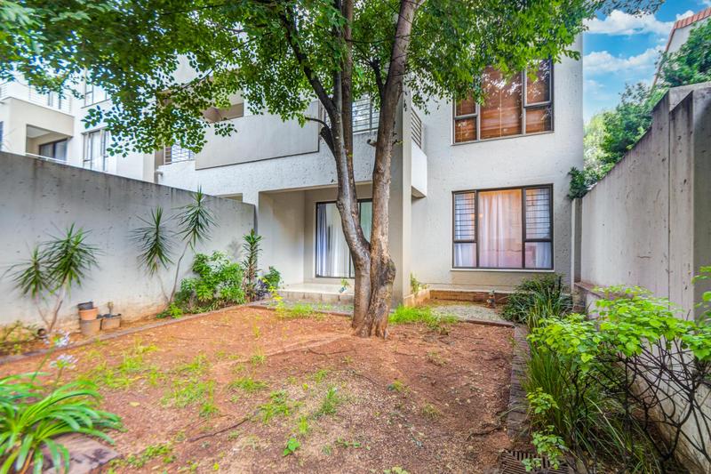 1 Bedroom Property for Sale in Bryanston Gauteng