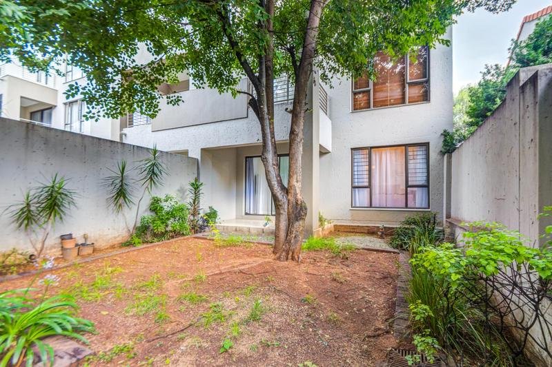 1 Bedroom Property for Sale in Bryanston Gauteng