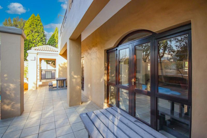 1 Bedroom Property for Sale in Lonehill Gauteng