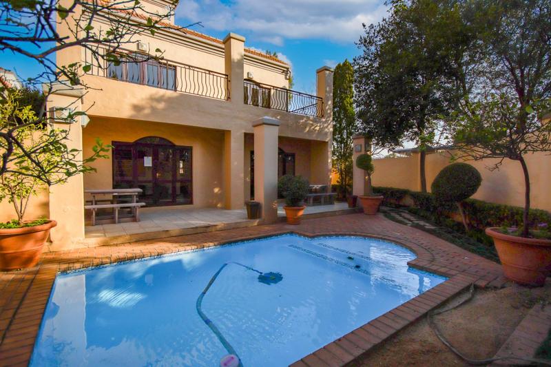 1 Bedroom Property for Sale in Lonehill Gauteng