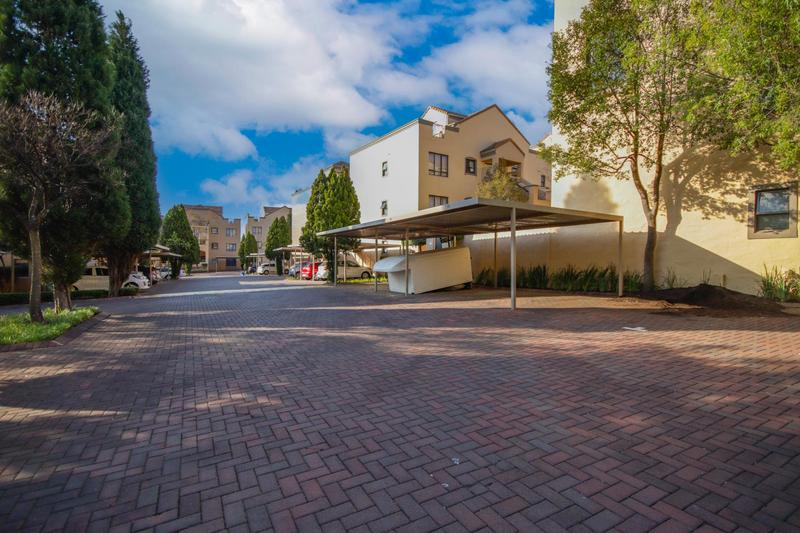 1 Bedroom Property for Sale in Lonehill Gauteng