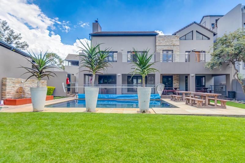 1 Bedroom Property for Sale in Sunninghill Gauteng