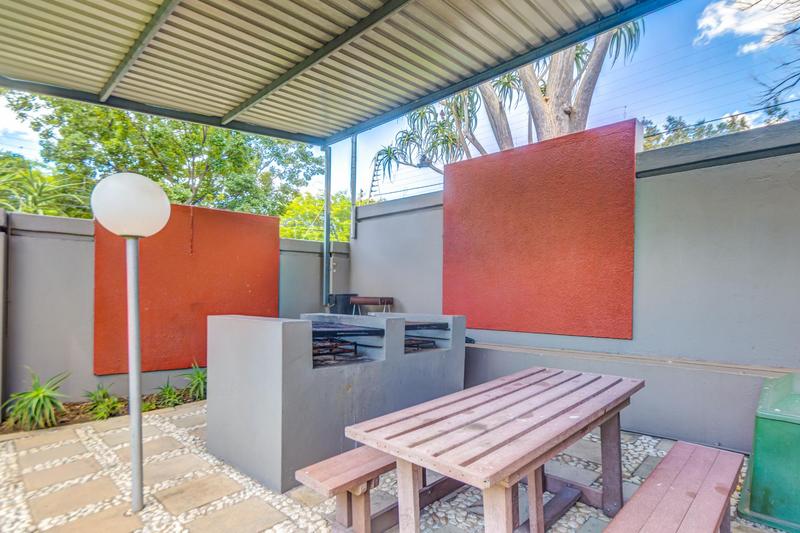 1 Bedroom Property for Sale in Sunninghill Gauteng