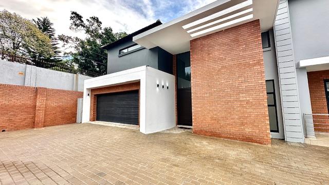 5 Bedroom Property for Sale in Waterkloof A H Gauteng