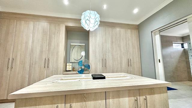 5 Bedroom Property for Sale in Waterkloof A H Gauteng