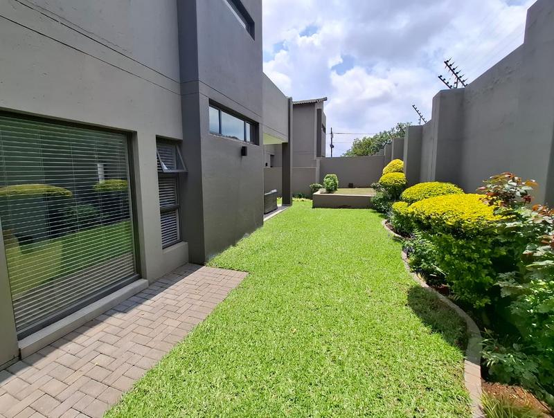 3 Bedroom Property for Sale in Ferndale Gauteng