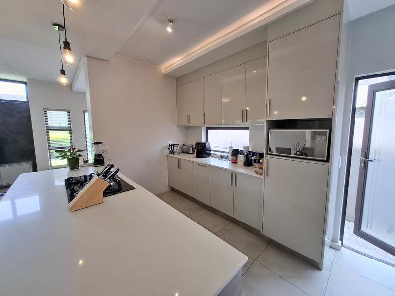 3 Bedroom Property for Sale in Ferndale Gauteng