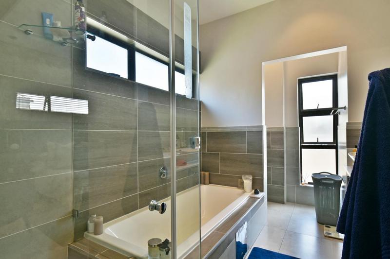 3 Bedroom Property for Sale in Ferndale Gauteng