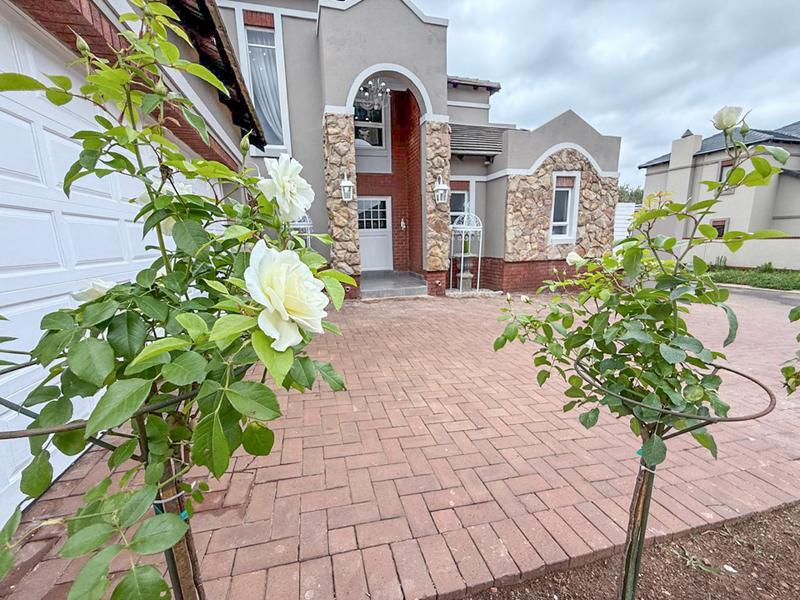 4 Bedroom Property for Sale in Midstream Estate Gauteng