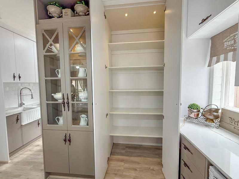 4 Bedroom Property for Sale in Midstream Estate Gauteng