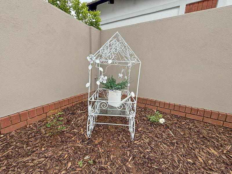 4 Bedroom Property for Sale in Midstream Estate Gauteng