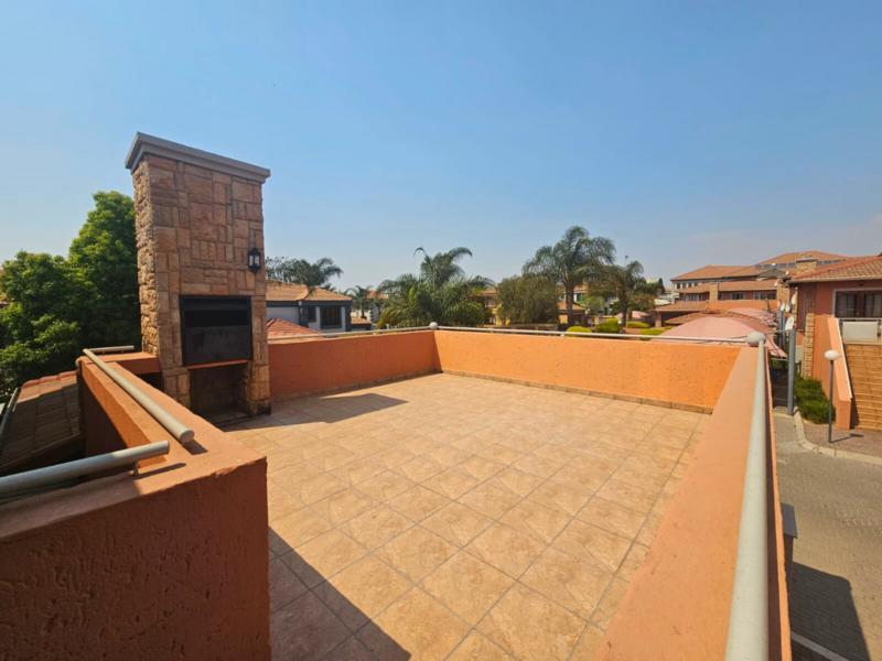 3 Bedroom Property for Sale in Glen Marais Gauteng