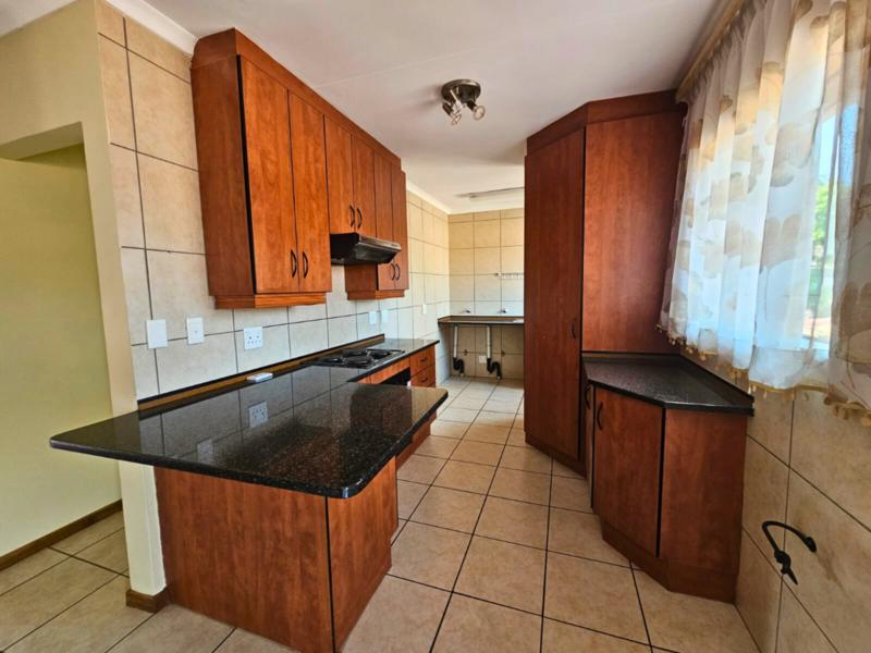 3 Bedroom Property for Sale in Glen Marais Gauteng