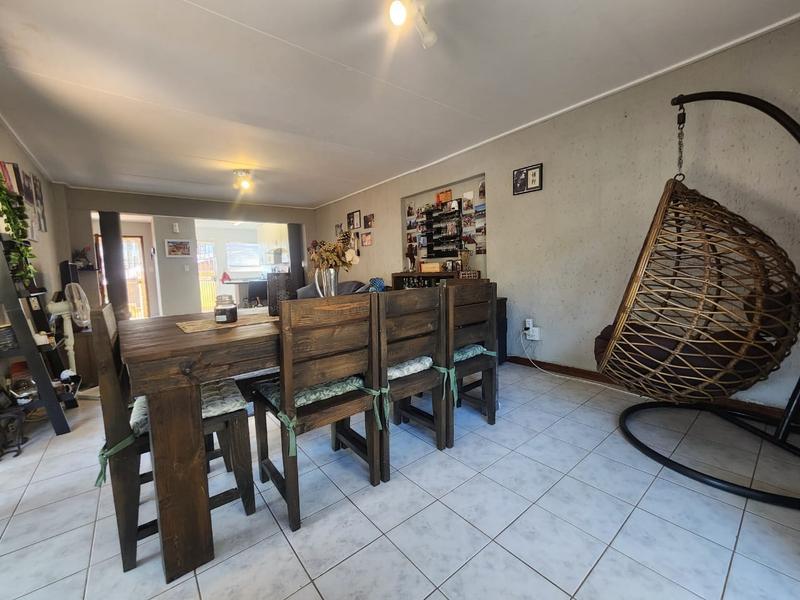 3 Bedroom Property for Sale in Glenvista Gauteng