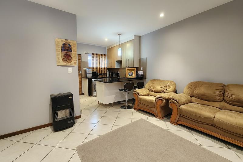 2 Bedroom Property for Sale in Monavoni Gauteng