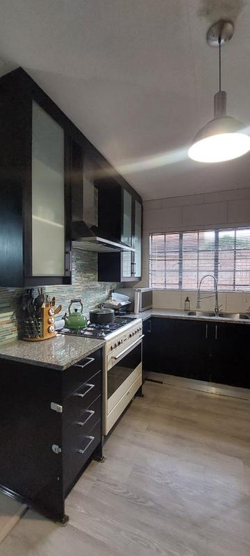 3 Bedroom Property for Sale in Theresa Park Gauteng