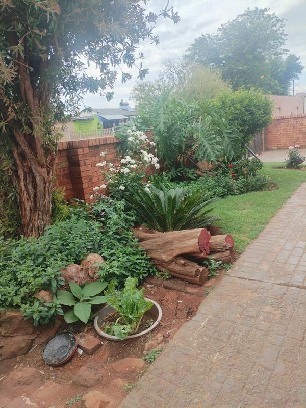 3 Bedroom Property for Sale in Eldorado Park Gauteng
