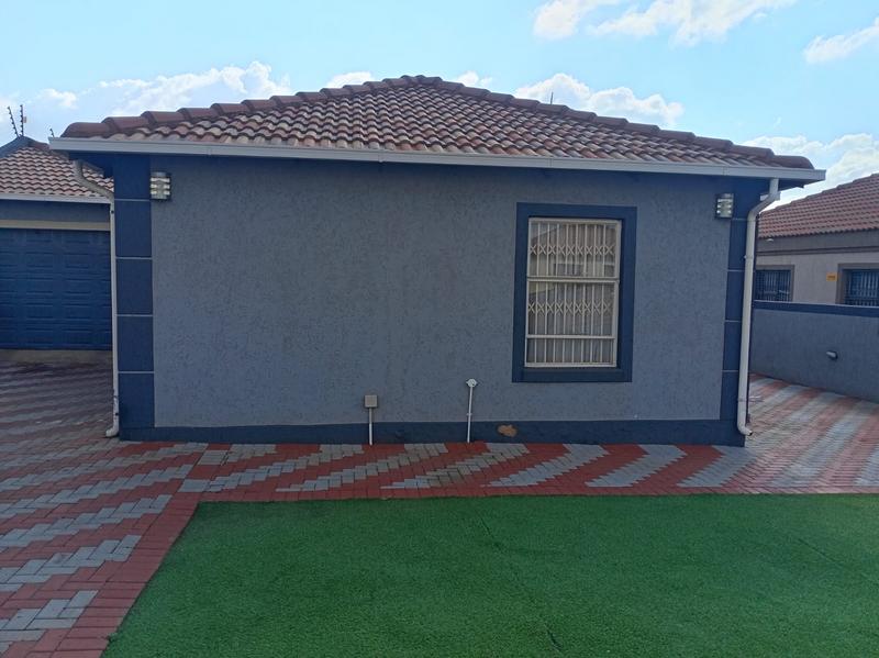3 Bedroom Property for Sale in The Orchards Gauteng
