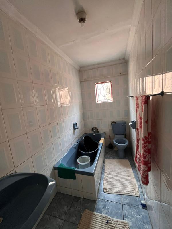 5 Bedroom Property for Sale in Soshanguve Gauteng