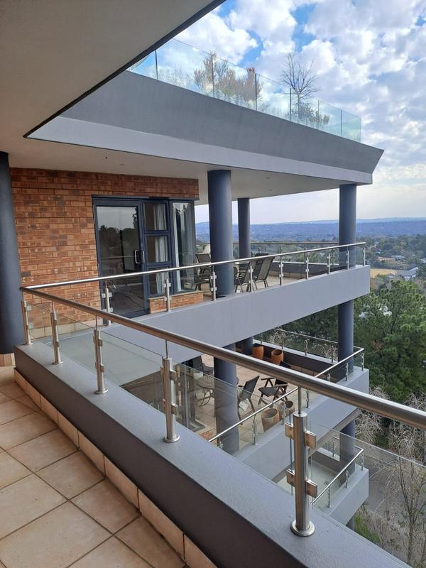 3 Bedroom Property for Sale in Benmore Gauteng