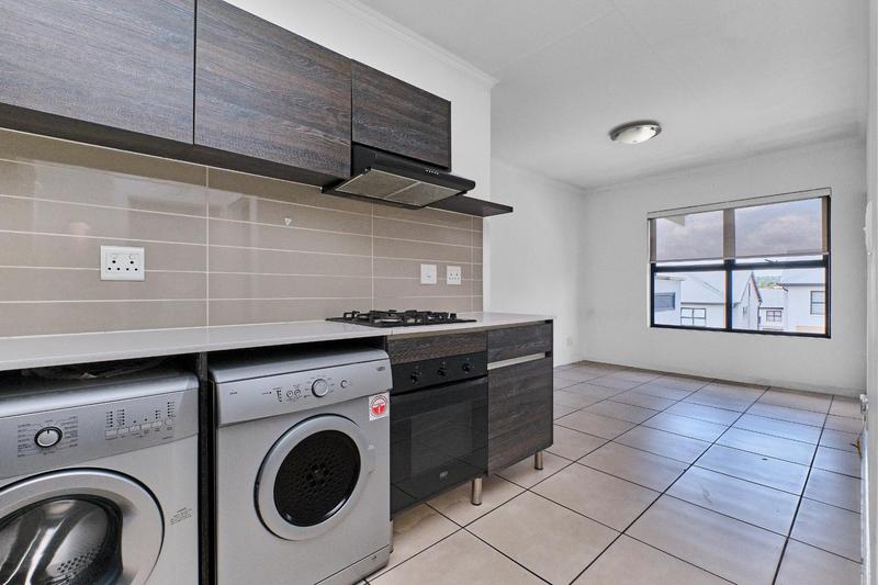 To Let 1 Bedroom Property for Rent in Olivedale Gauteng