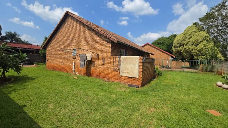3 Bedroom Property for Sale in Hesteapark Gauteng