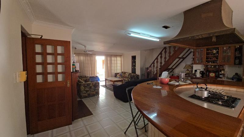 5 Bedroom Property for Sale in Ninapark Gauteng