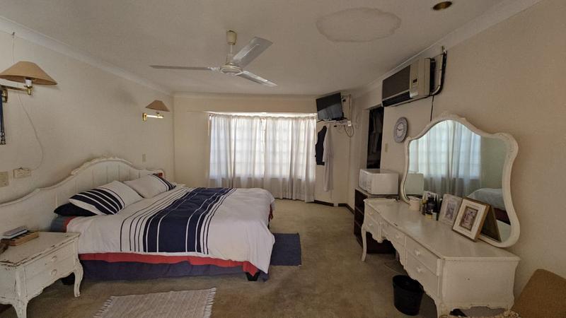 5 Bedroom Property for Sale in Ninapark Gauteng