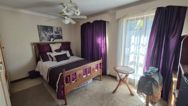 5 Bedroom Property for Sale in Ninapark Gauteng