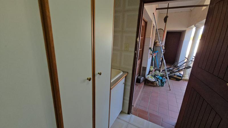 5 Bedroom Property for Sale in Ninapark Gauteng