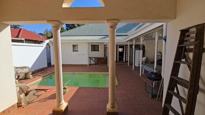 5 Bedroom Property for Sale in Ninapark Gauteng