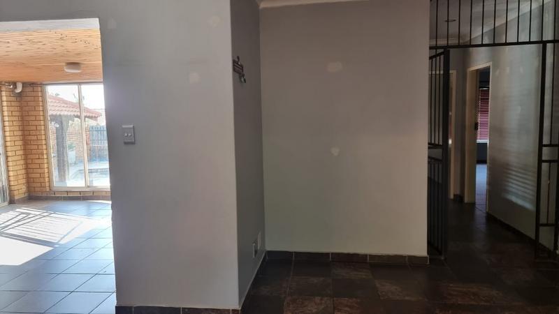 3 Bedroom Property for Sale in Theresa Park Gauteng