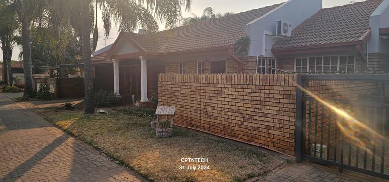 3 Bedroom Property for Sale in Theresa Park Gauteng