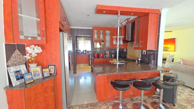 3 Bedroom Property for Sale in Theresa Park Gauteng