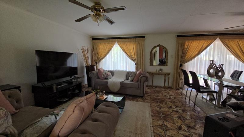 3 Bedroom Property for Sale in Theresa Park Gauteng