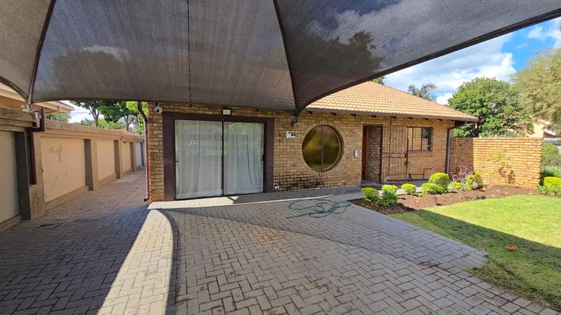 3 Bedroom Property for Sale in Theresa Park Gauteng