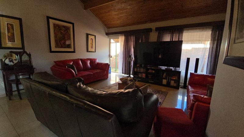 4 Bedroom Property for Sale in Dorandia Gauteng