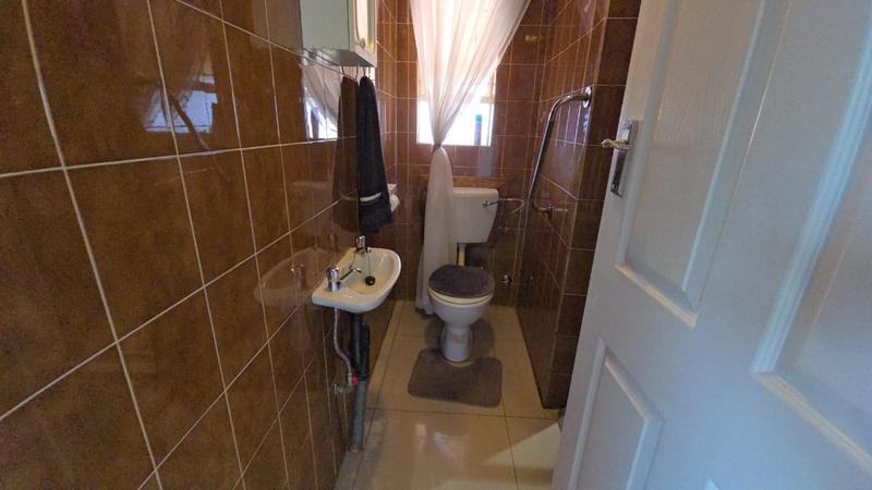 4 Bedroom Property for Sale in Dorandia Gauteng