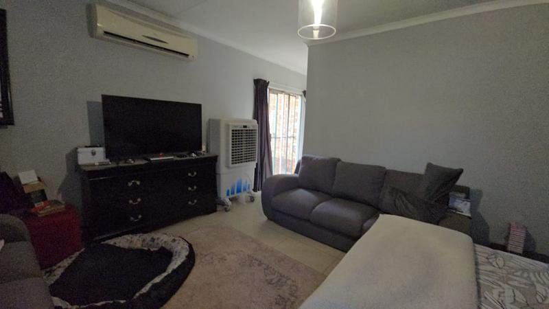 4 Bedroom Property for Sale in Dorandia Gauteng
